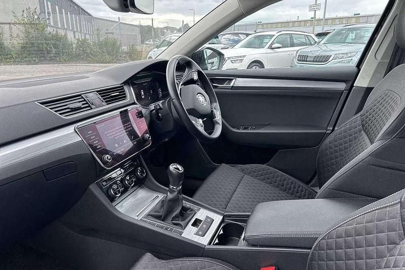 Image 2/4