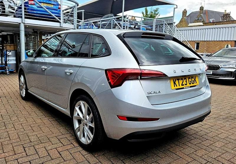 Used Skoda 110 R SE L 81 HP (59 kW) 2023 Brilliant silver metallic Estate