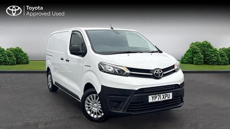 Vivid white Used 2021 Toyota Proace Van | £14,709 (Fair price) - Image 1/4