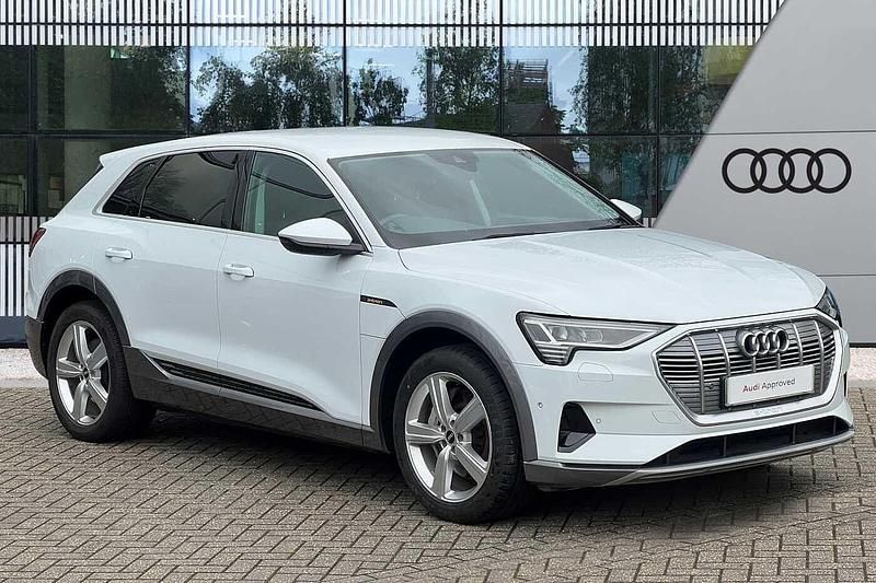 White Used 2021 Audi e-tron Comfort SUV | £16,299 (Fair price) - Image 1/4