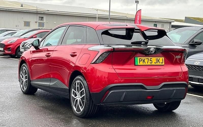 Used MG MG4 EV Trophy 150 kW (204 HP) 2025 Red Hatchback