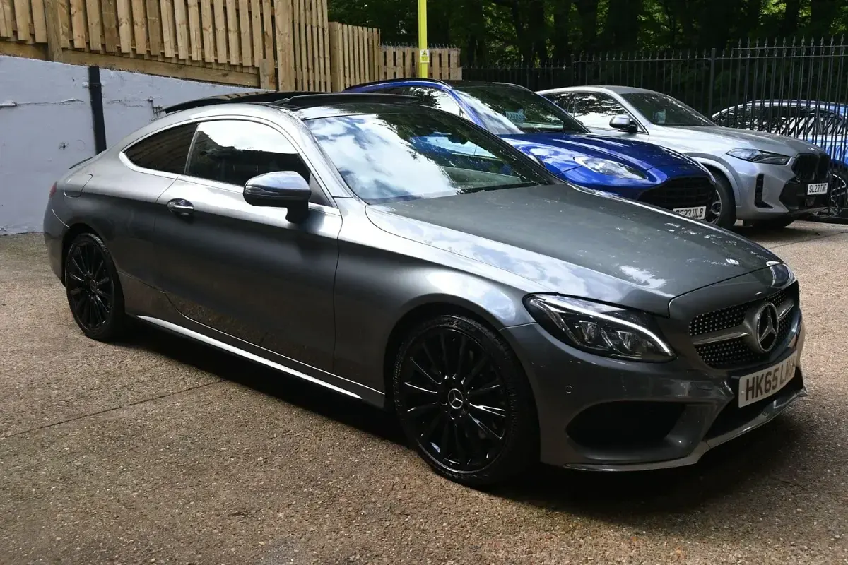 Usado Mercedes C200 AMG Line Premium 184 HP (135 kW) 2016 Prateado Sedan