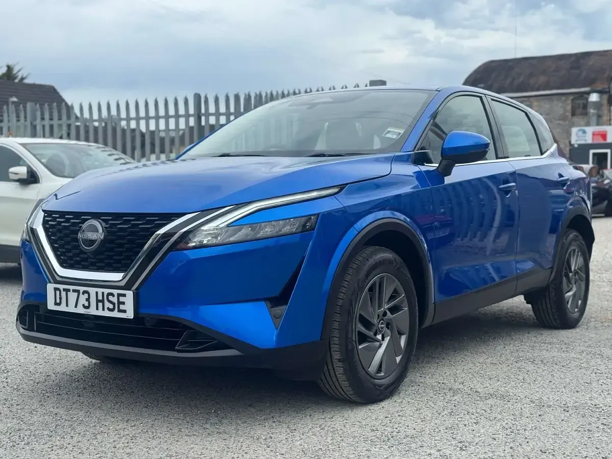Used Nissan Qashqai Acenta Premium 140 HP (102 kW) 2024 Blue SUV
