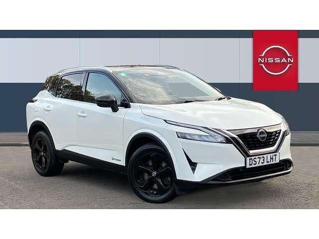 White Used 2023 Nissan Qashqai SUV | £21,124 (Good price) - Image 1/4