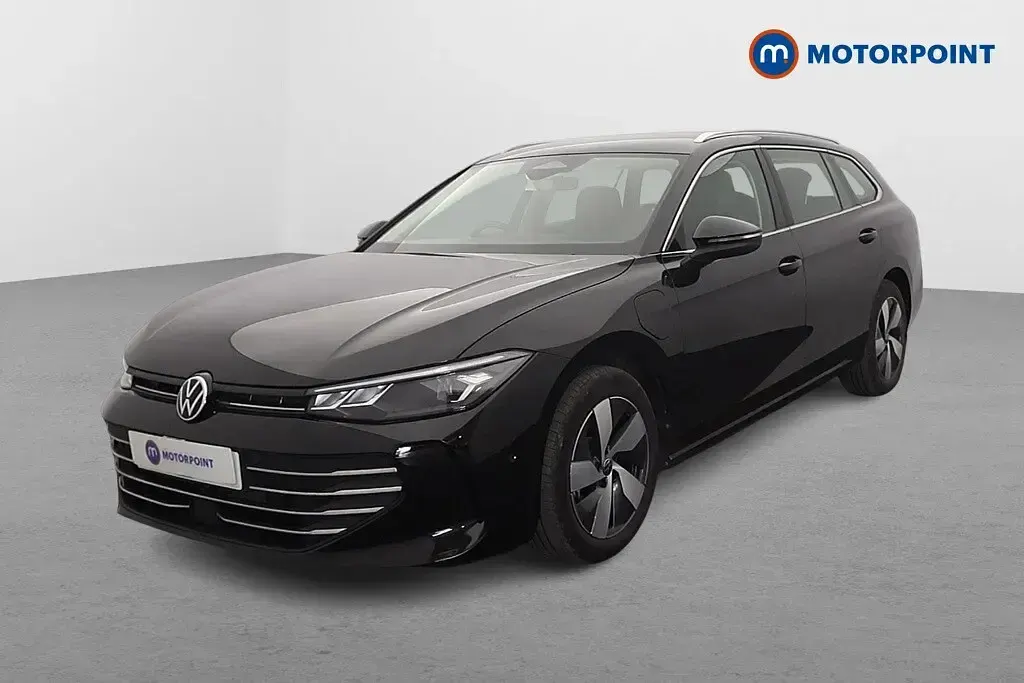 Used VW Passat Life 204 HP (150 kW) 2025 Black Estate