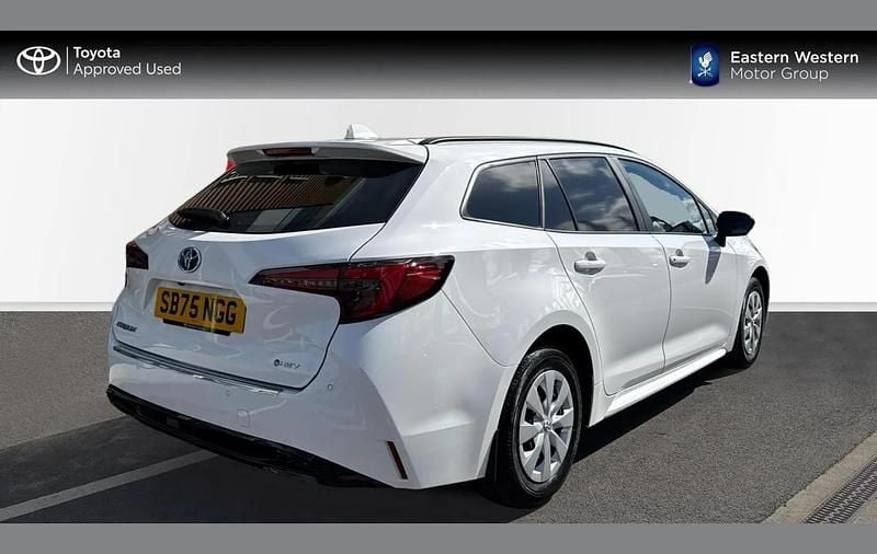 Nouă Toyota Corolla 138 CP (101 kW) 2025 Alb