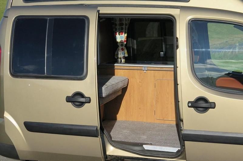 Used Fiat Doblò 77 HP (56 kW) 2006 MPV