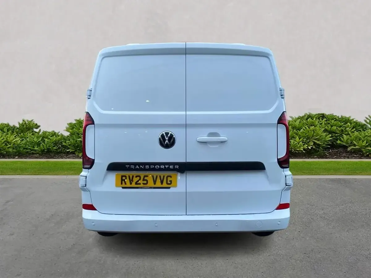 Usado VW Transporter S 150 CV (110 kW) 2025 Blanco Van