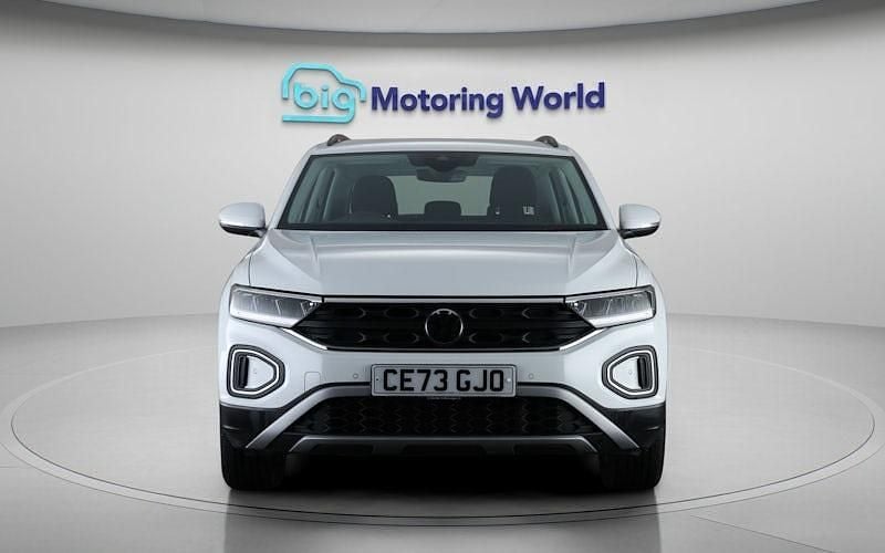 Used VW T-Roc Life 150 HP (110 kW) 2025 SUV