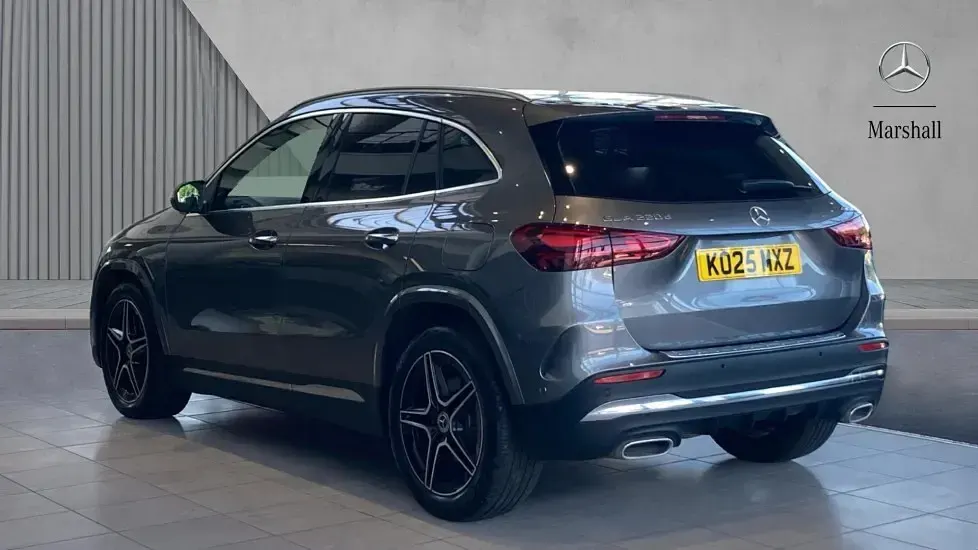 Used Mercedes GLA220 Executive 190 HP (139 kW) 2025 Mountain grey metallic SUV