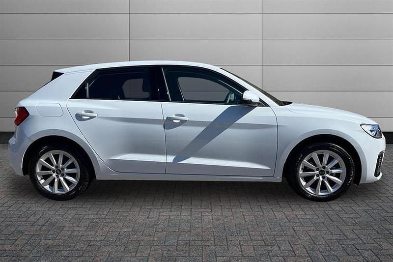 Used Audi A1 Sport 95 HP (69 kW) 2025 Glacier white SUV