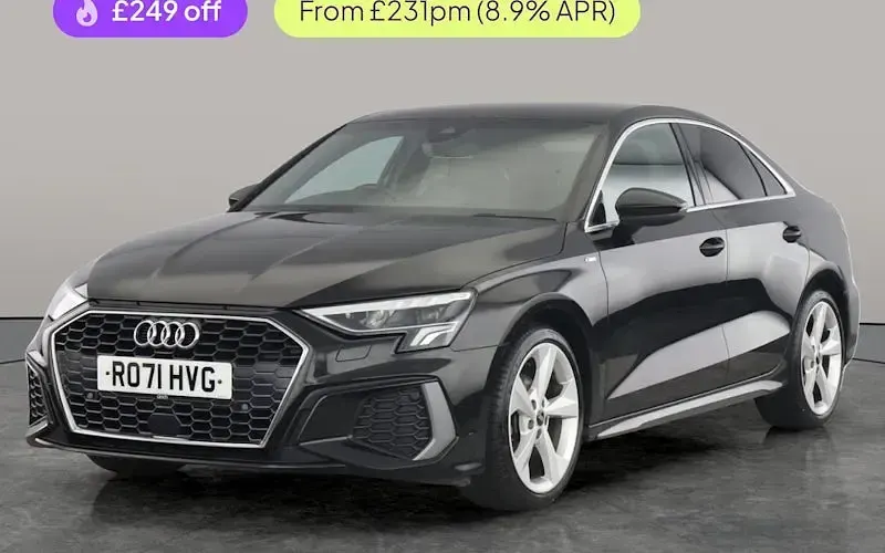Usado Audi A3 S-Line 110 HP (80 kW) 2024 Sedan
