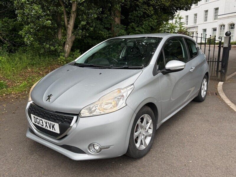 Silver Used 2013 Peugeot 208 Active Hatchback | £3,500 (Fair price) - Image 1/4