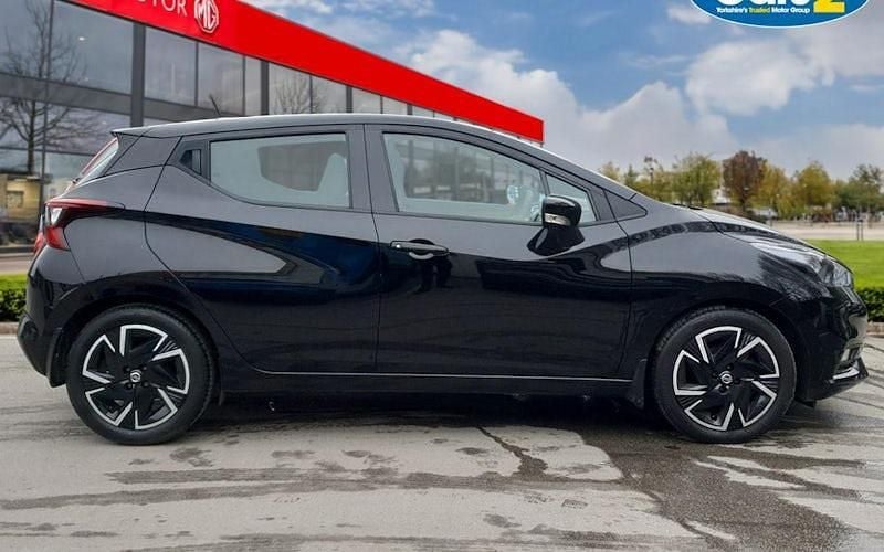 Used Nissan Micra Acenta 92 HP (67 kW) 2022 Black Hatchback
