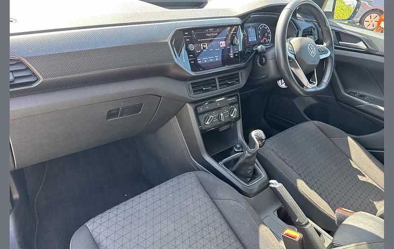 Used VW T-Cross SE 110 HP (80 kW) 2022 White SUV