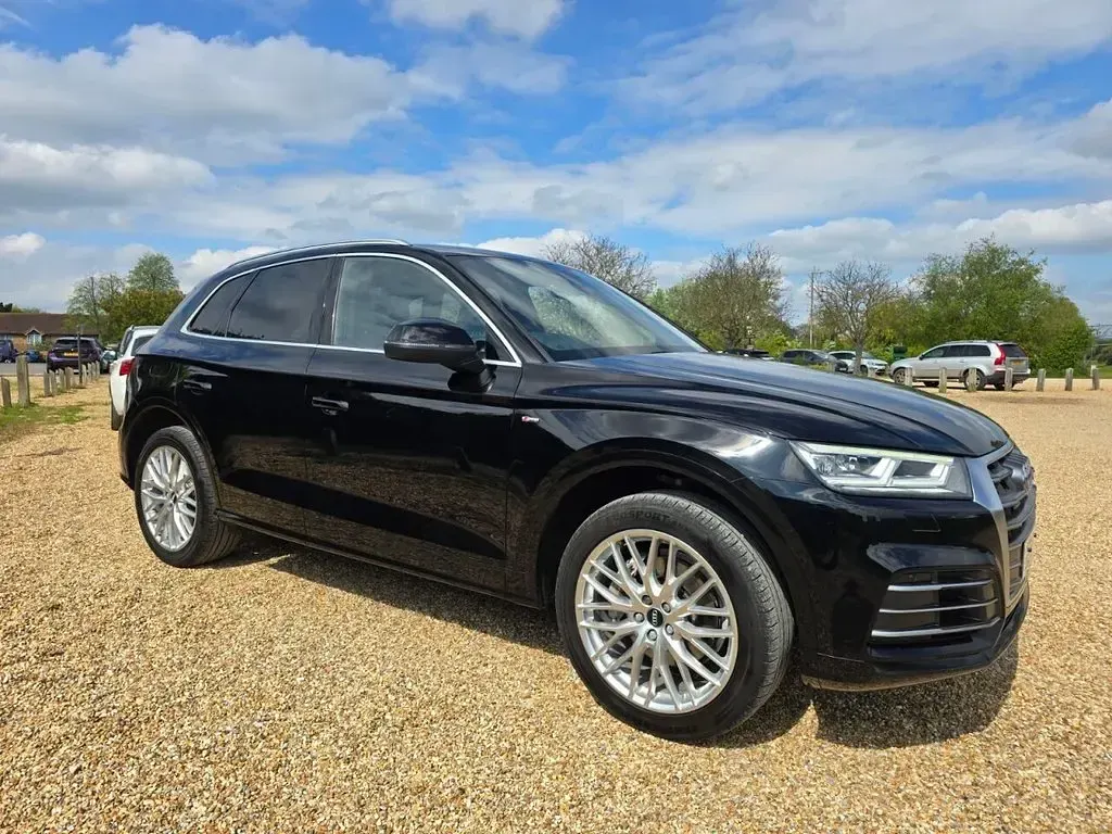 Used Audi Q5 S-Line 190 HP (139 kW) 2017 Black SUV
