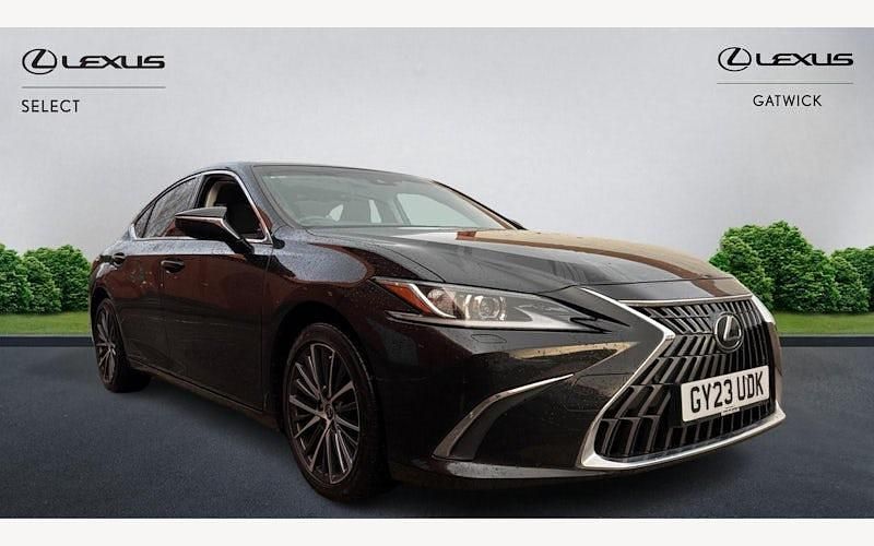 Used 2021 Lexus ES300H Sedan | £31,629 (A bit pricey) - Image 1/3
