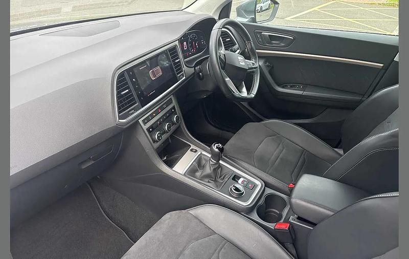 Used Seat Ateca Xperience 150 HP (110 kW) 2023 Grey SUV