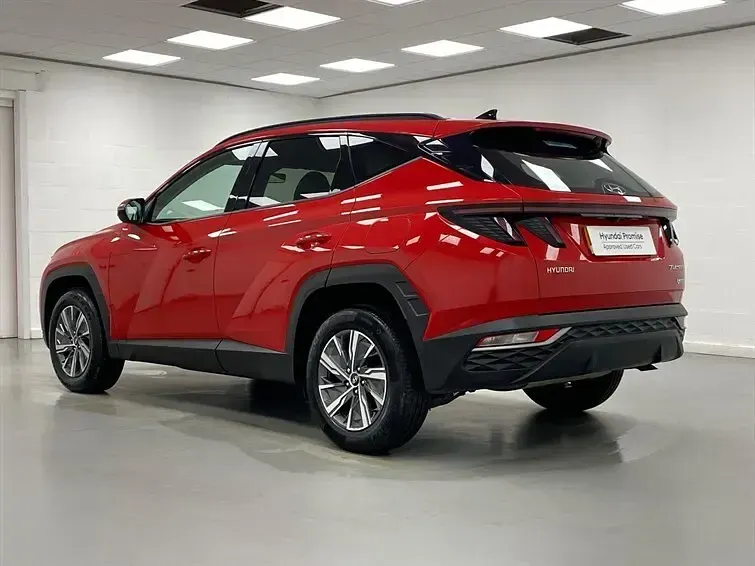 Used Hyundai Tucson SE 2022 Red SUV