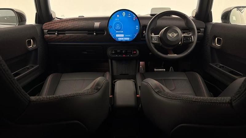 Used Mini John Cooper Works Hatch 228 HP (167 kW) 2024 Black Hatchback