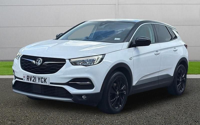 Used Vauxhall Grandland X SRi 131 HP (96 kW) 2021 White SUV