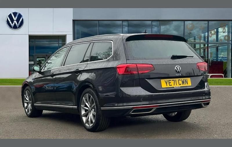Used VW Passat Advance 214 HP (157 kW) 2021 Grey Estate