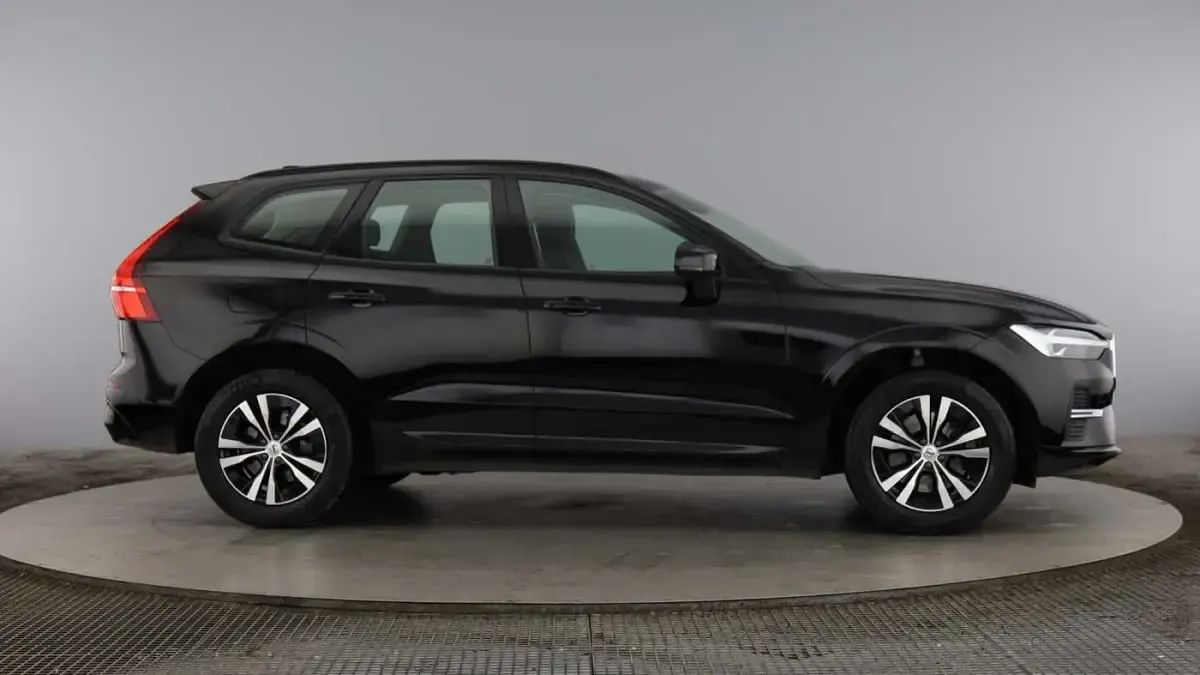 Used Volvo XC60 Core 247 HP (181 kW) 2024 SUV