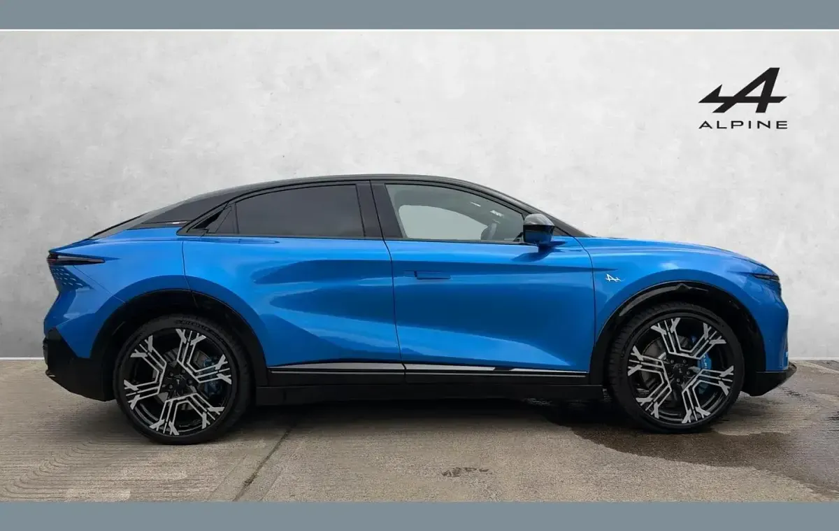 Used Alpine A390 294 kW (400 HP) 2026 Blue SUV