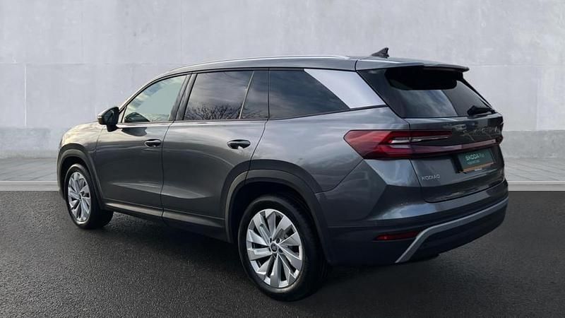 Usado Skoda Kodiaq SE L 150 HP (110 kW) 2025 Cinzento SUV