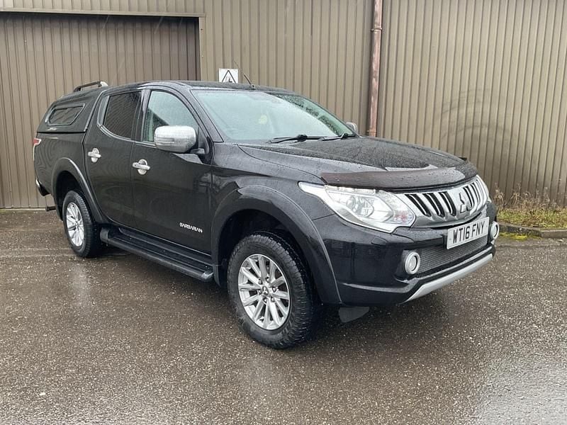 Used Mitsubishi L200 2016 Black Pickup