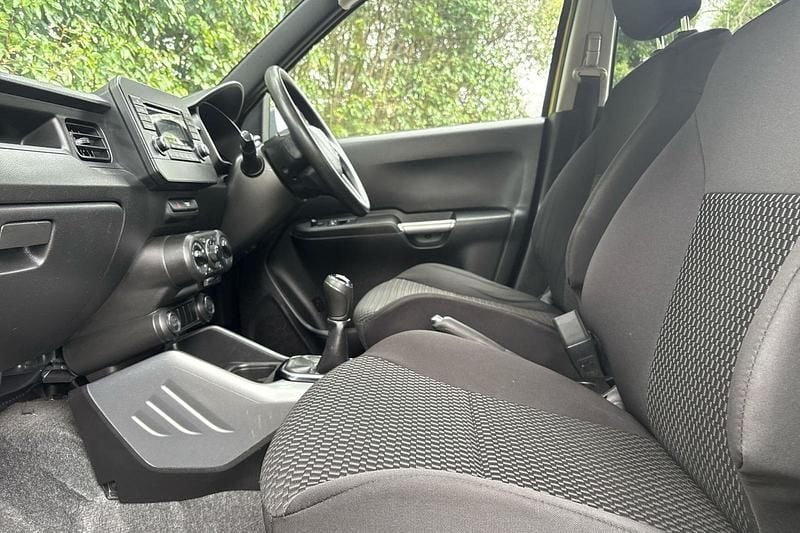 Used Suzuki Ignis SZ3 83 HP (61 kW) 2021 Yellow SUV