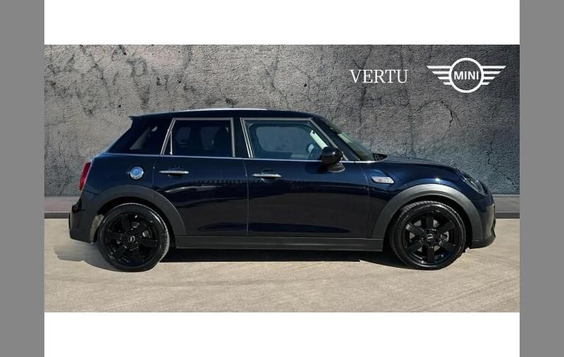 Used Mini Cooper S Classic 178 HP (130 kW) 2022 Black Hatchback