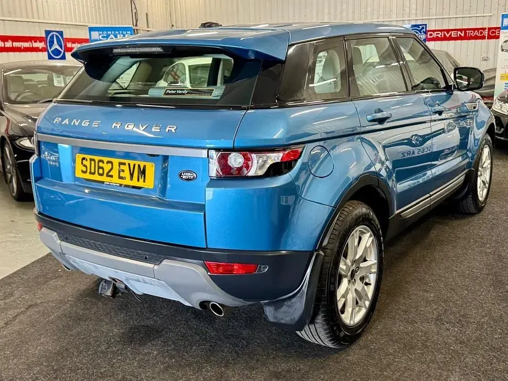 Used Land Rover Range Rover evoque Pure 190 HP (139 kW) 2012 Blue SUV
