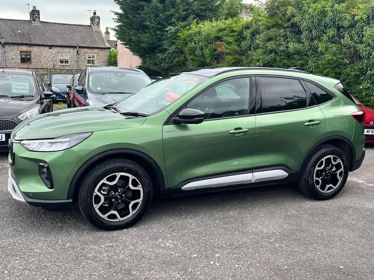 Used Ford Kuga Active 180 HP (132 kW) 2026 Green SUV
