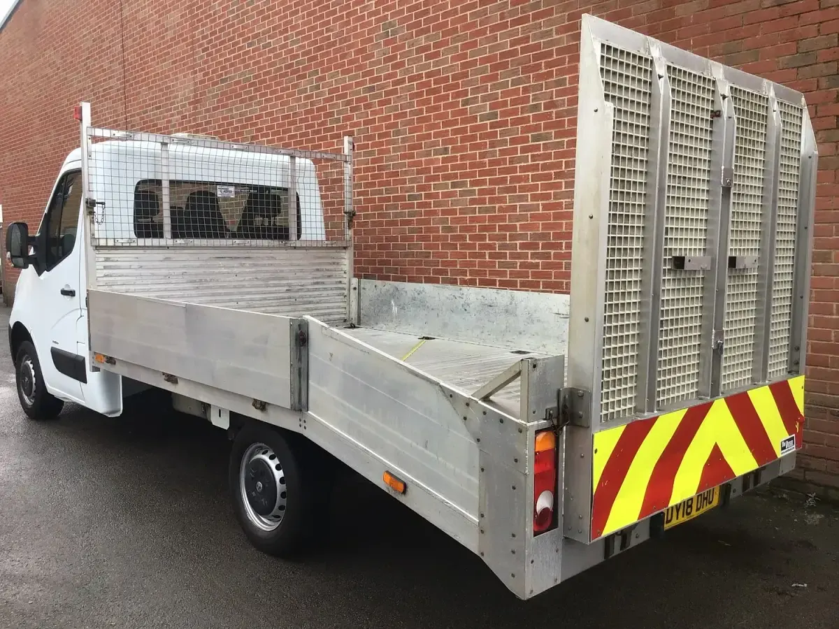 Used Vauxhall Movano 130 HP (95 kW) 2018 White MPV