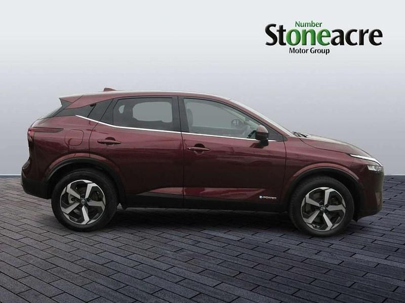 Used Nissan Qashqai N-Connecta 190 HP (139 kW) 2023 Red SUV