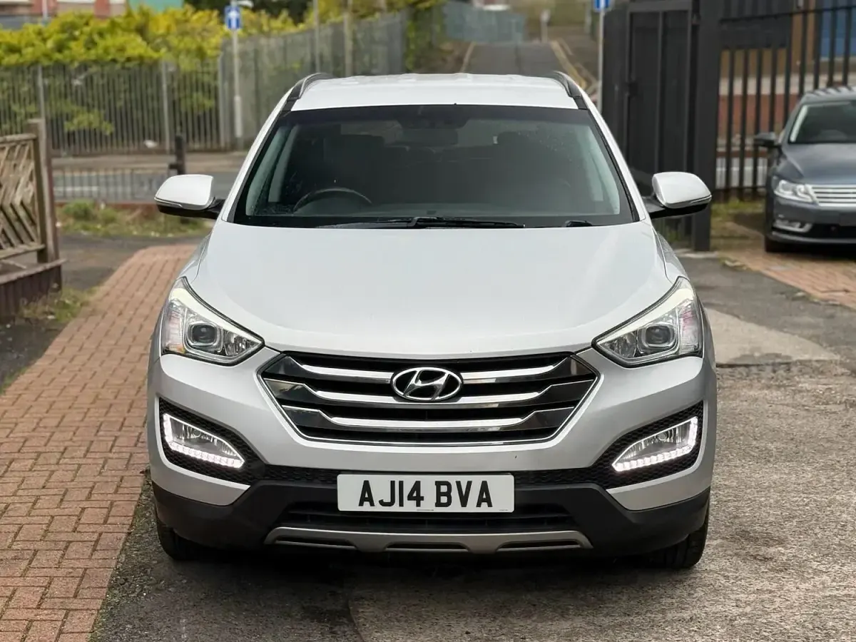 Begagnad Hyundai Santa Fe Premium 197 HK (144 kW) 2014 Silver SUV