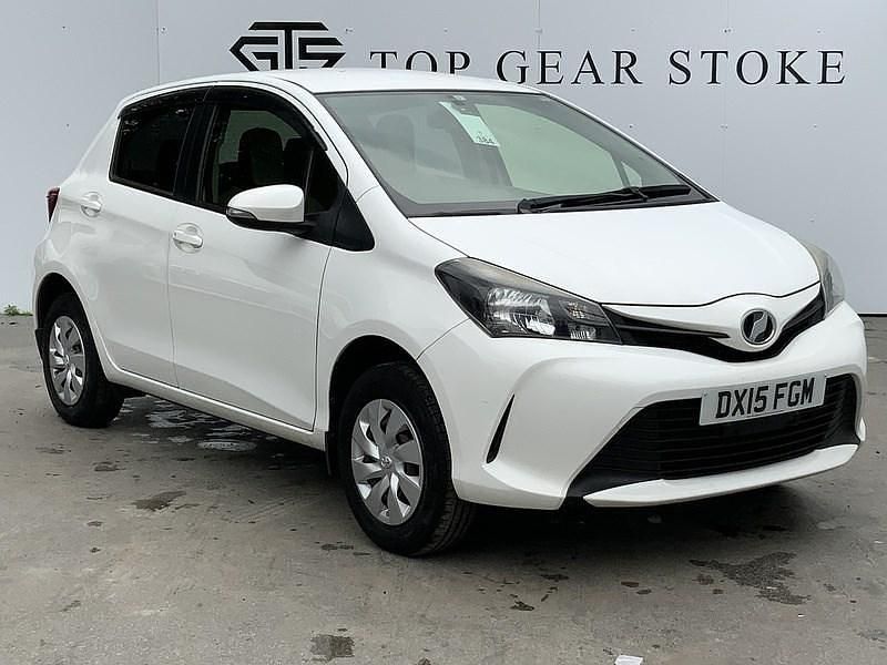 White Used 2024 Toyota Yaris Hatchback | £6,495 - Image 1/4