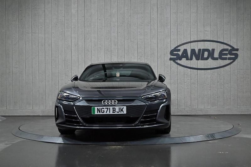 Used Audi e-tron GT quattro Comfort 389 kW (530 HP) 2021 Grey Sedan