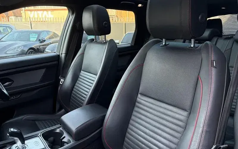 Used Land Rover Discovery Sport HSE Dynamic 204 HP (150 kW) 2021 Silver SUV
