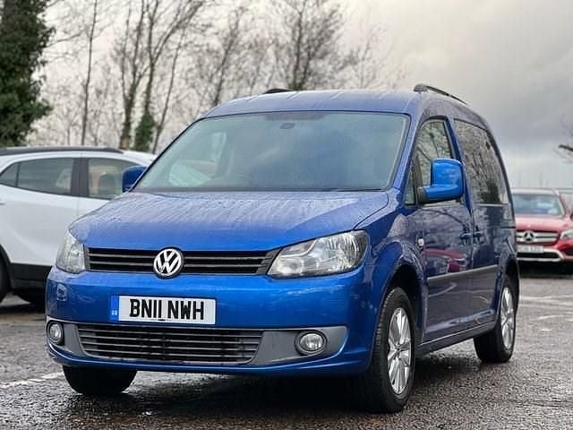 Usado VW Caddy Life 101 HP (74 kW) 2011 Azul Monovolume