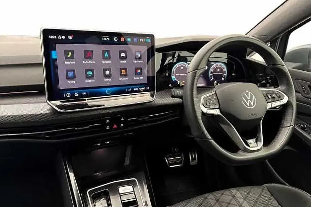 Used VW Golf VIII R-line 150 HP (110 kW) 2025 Grey Hatchback