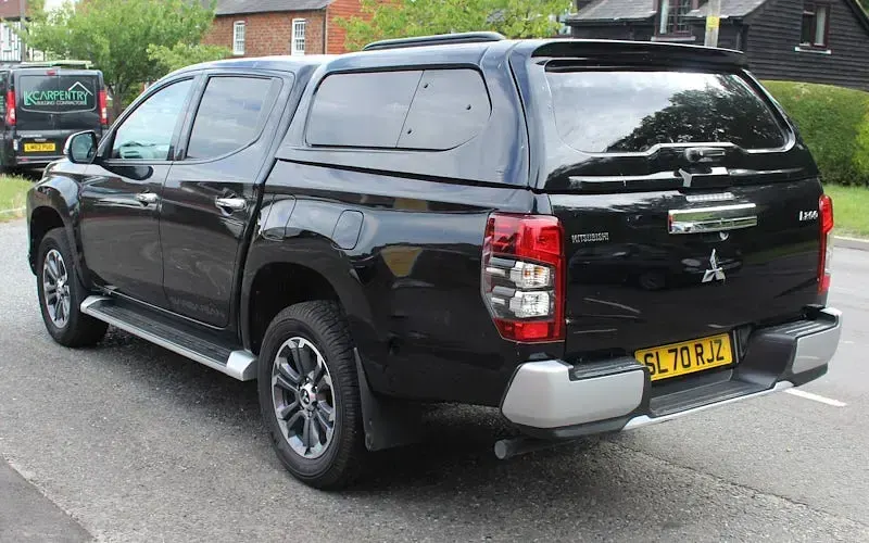 Used Mitsubishi L200 150 HP (110 kW) 2020 Black Pickup