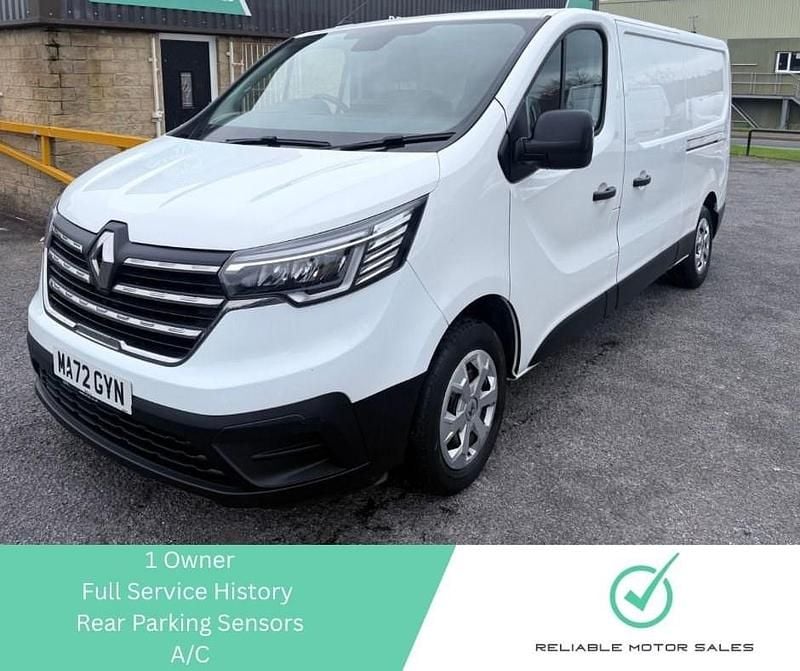 White Used 2022 Renault Trafic Business Van | £13,995 (Good price) - Image 1/3