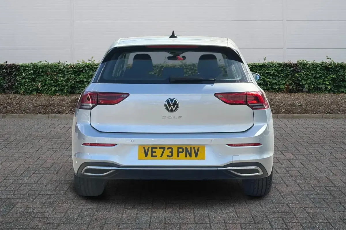Used VW Golf VIII Style 130 HP (95 kW) 2024 Silver Hatchback
