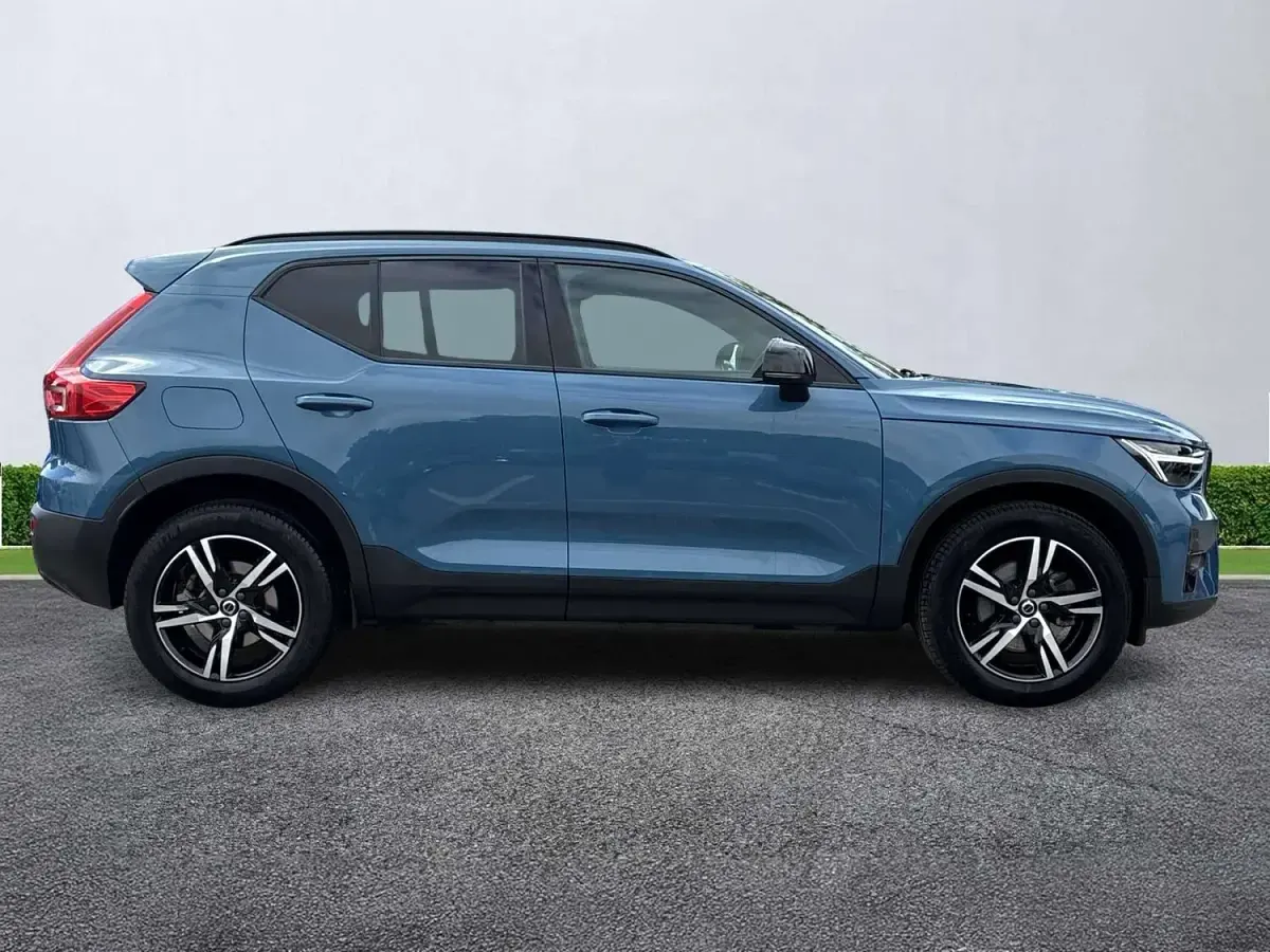 Used Volvo XC40 Plus 2023 Blue SUV