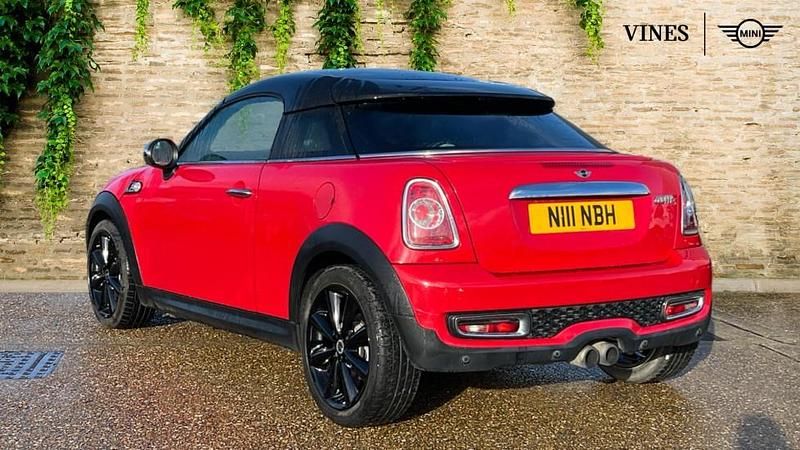 Used Mini Cooper S 181 HP (133 kW) 2012 Red Hatchback
