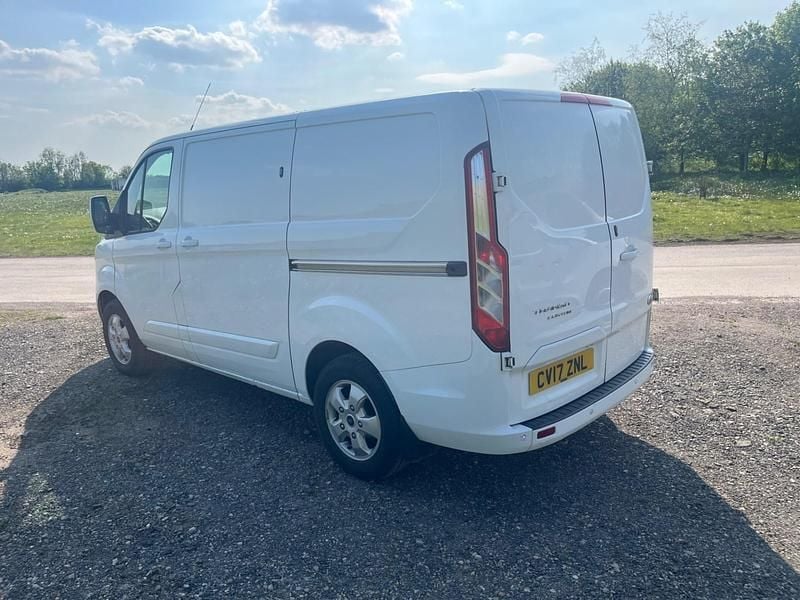 Usado Ford Transit Custom Limited 130 HP (95 kW) 2017 Branco Van