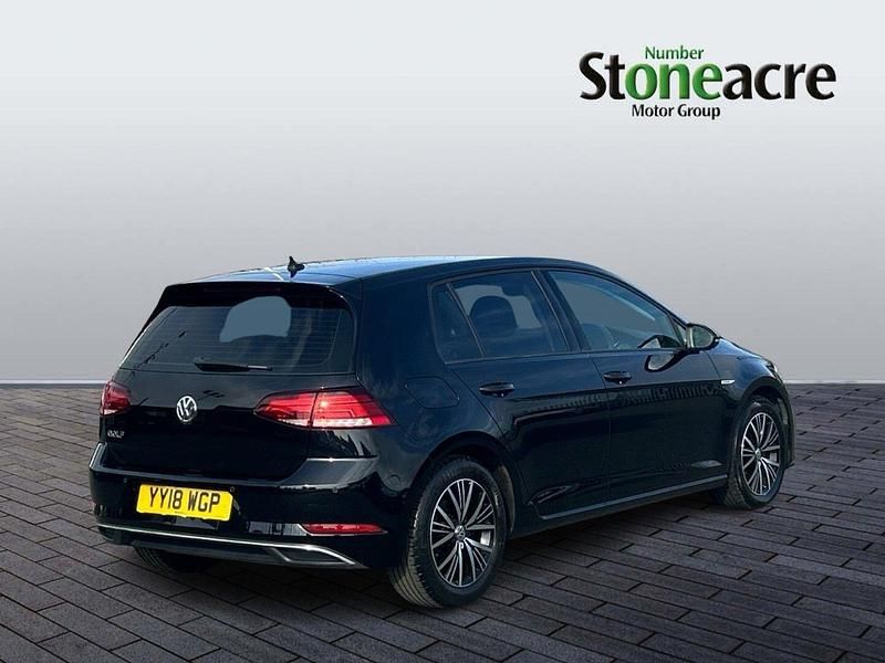 Used VW Golf VII SE 130 HP (95 kW) 2018 Black Hatchback