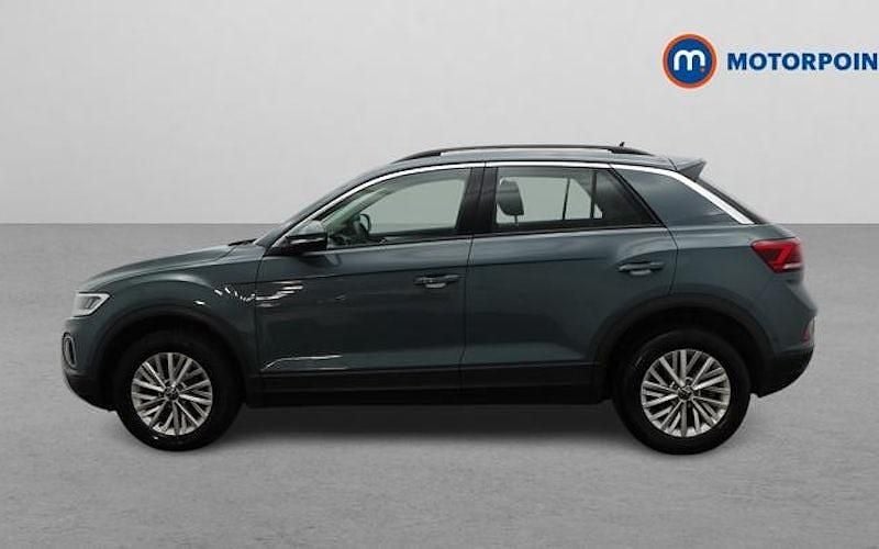 Used VW T-Roc Life 150 HP (110 kW) 2025 SUV